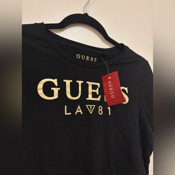 NWT GUESS Babydoll Tee Size Small Gold Metallic Letters on Black - Picture 3 of 5